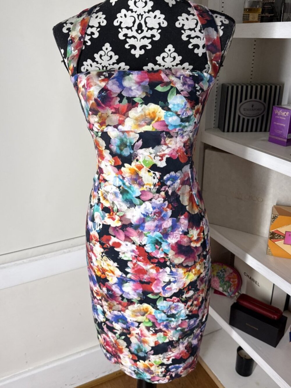 Black Halo Bryson Floral Print Cross Back Strappy Sheath Dress Size 4 Cocktail